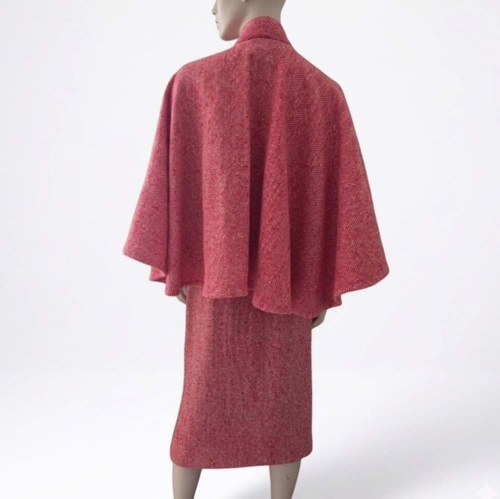 Vintage | Herringbone Tweed Cape and Skirt Set - Picture 2 of 14
